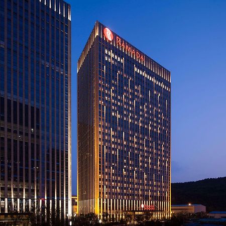 Ramada Jinan Ξενοδοχείο Εξωτερικό φωτογραφία